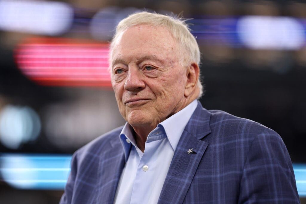 Cowboys Owner Jerry Jones Shuts Down Trade Possibility Ahead of Deadline
