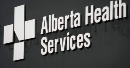 Calgary petting zoo, farm remains closed as 20 people referred for avian flu testing