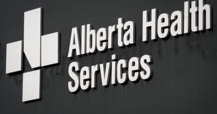 Calgary petting zoo, farm remains closed as 20 people referred for avian flu testing