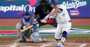 ‘Monday, we take it back’: Toronto Blue Jays fans gearing up for Game 3
