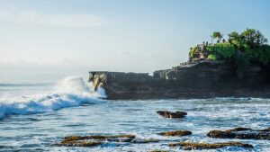 Bali moves to stop hotels blocking public beach access