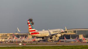 US shutdown sparks flight cuts and chaos fears for travellers