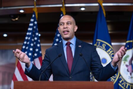 Hakeem Jeffries responds to Jeffrey Epstein email revelations