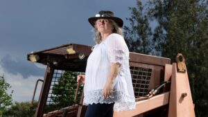 NSW planning law changes sparks clash between Sydney councils, landowner over granny flats