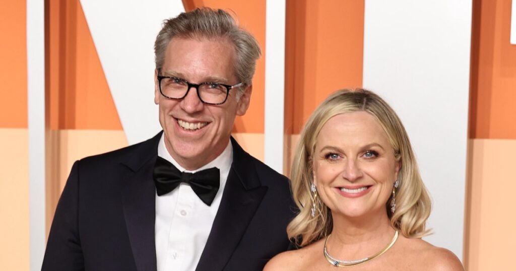 Amy Poehler Makes Rare Appearance With Boyfriend Joel Lovell for L.A. Dinner Date