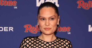 Jessie J Breaks Down in Tears on Stage 4 Years After Suffering Miscarriage