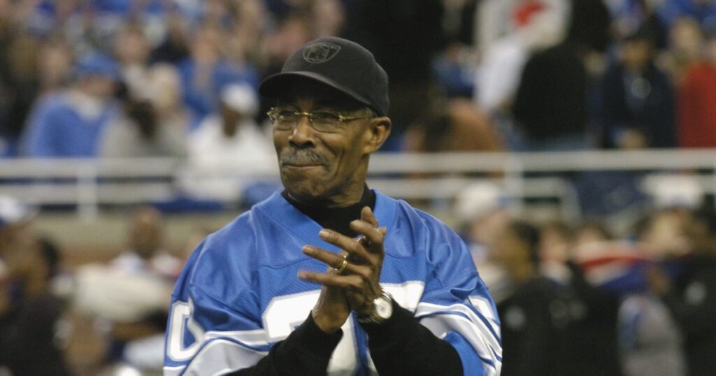 Pro Football Hall of Fame Apologizes for Incorrectly Announcing the Death of Ex-NFL Star Lem Barney