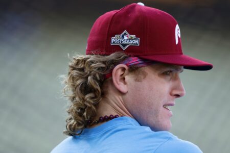 Phillies Projected To Bring Back 30-Year-Old Gold Glove Winner