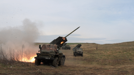 Ukrainian major urges US to send Tomahawks as clashes with Russian forces intensify