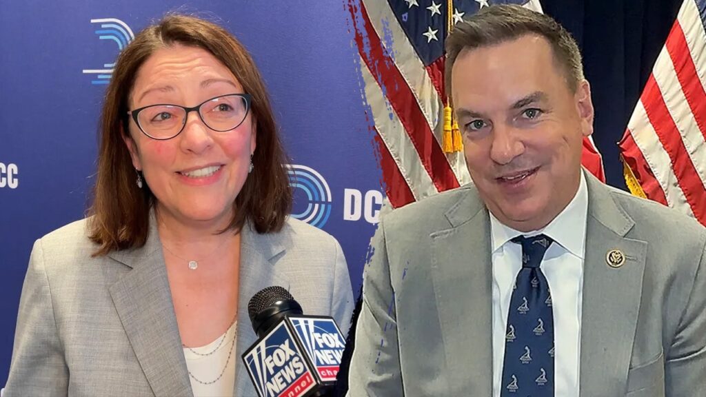 Showdown for the House: Democrats, Republicans brace for high-stakes midterm clash