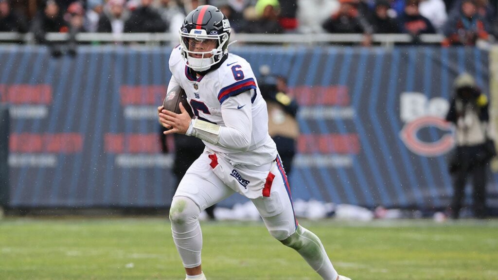 Ex-Giants star Brandon Jacobs sends blunt warning to Jaxson Dart after concussion: 'Learn how to slide'