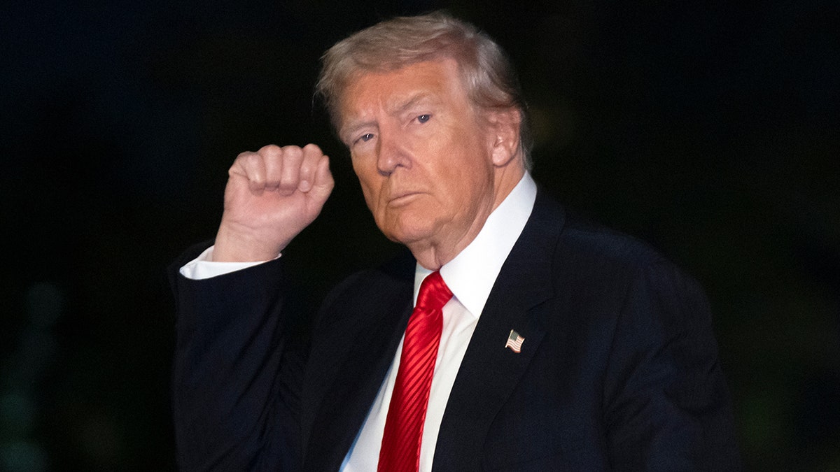 President Donald Trump arrives back at thE White House