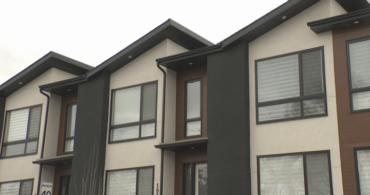 Calgary city councillors, mayor to introduce motion to repeal citywide rezoning