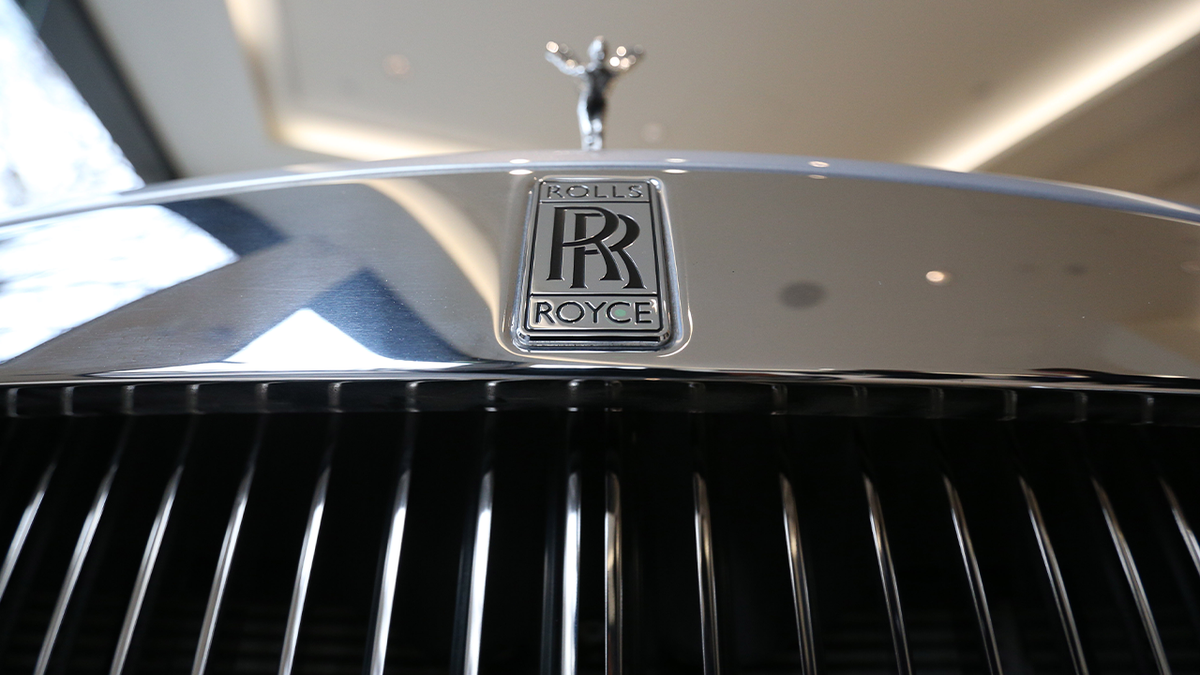 The front of a Rolls-Royce Wraith