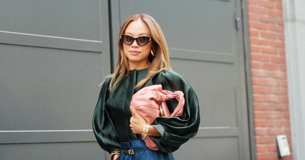 You’ll Look Like the Ultimate Rich Hamptons Mom in These Loose Fall Tops — Starting at $13