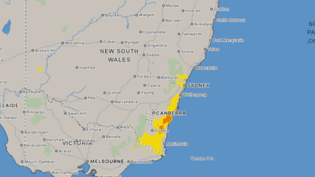 Heatwave warning ahead of weekend scorcher