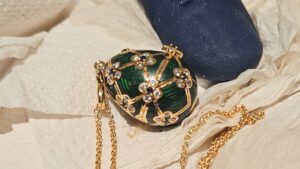 Police wait six days for suspected thief to naturally pass stolen $19K Fabergé pendant