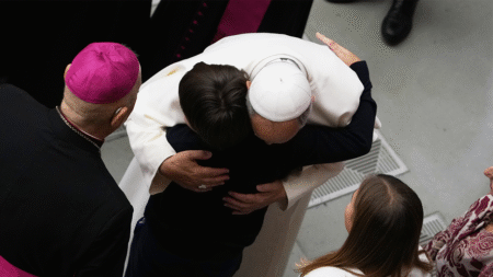 Pope Leo XIV condemns 'antisemitic violence' after massacre in Sydney: 'We must eliminate hatred'