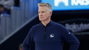 Steve Kerr downplays Warriors owner's email exchange that hinted at coaching mistakes: 'Not a big deal'