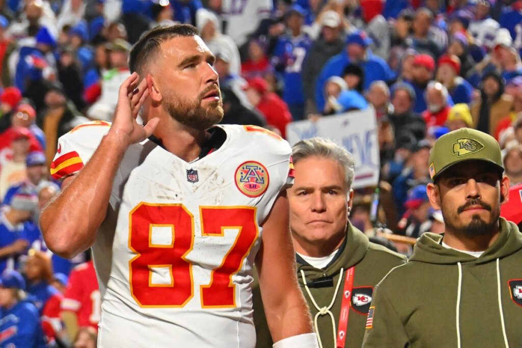 ESPN Insider Points to Jason Kelce Clue on Travis Kelce’s Retirement Timeline