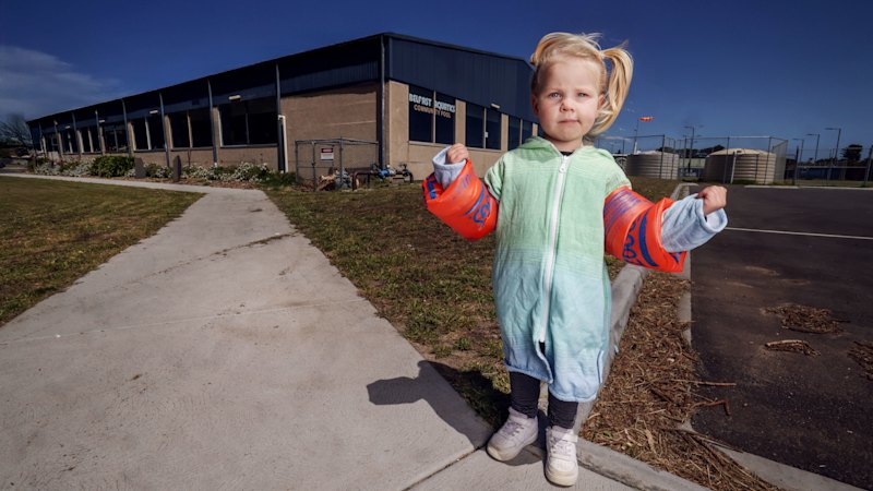 Swimmers across Victoria fight to keep their local pools afloat