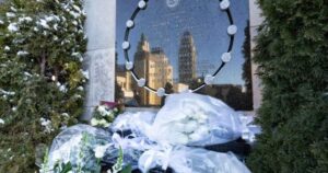 Polytechnique expands scholarship program to 14 women in memory of 1989 tragedy