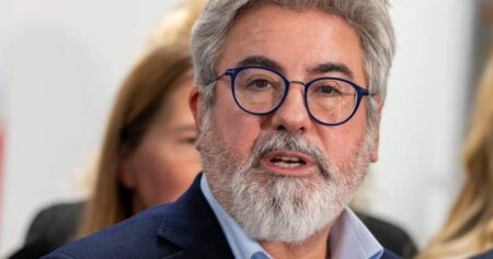 Quebec Liberals under investigation by anti-corruption police UPAC