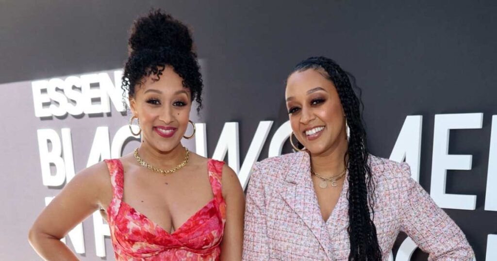 Tia Mowry Reflects on Rumors of a ‘Rift’ With Twin Sister Tamera: ‘That Was Not the Case’