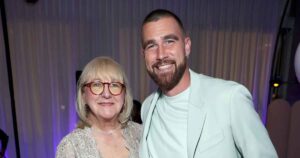 Travis Kelce Hugs Mom Donna Kelce Ahead of Chiefs vs. Texans Game: ‘Love You’