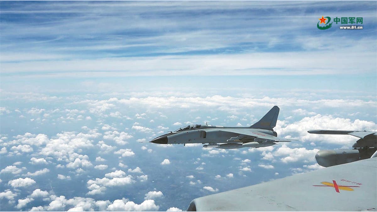 Chinese fighter jet close to Taiwan.