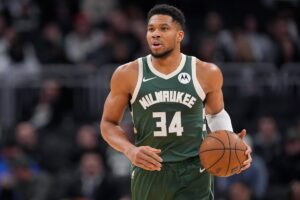 Lakers’ Giannis Antetokounmpo Trade Chances Revealed