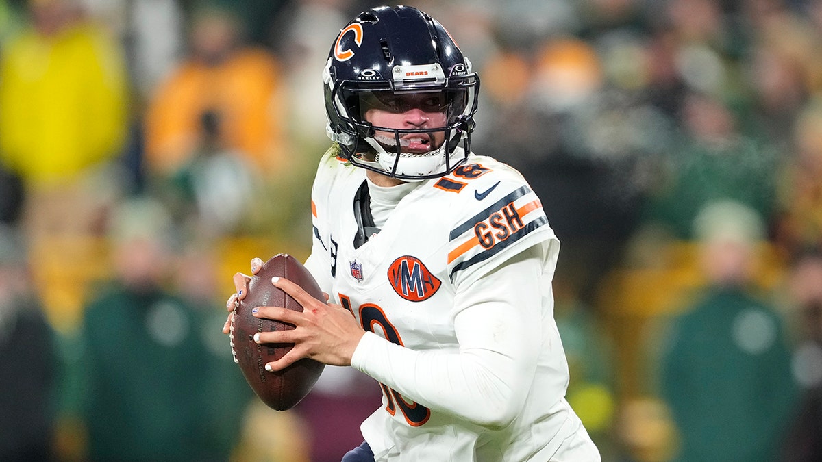 Caleb Williams scrambles