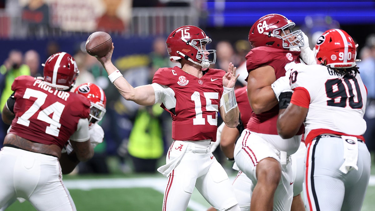 Georgia plays Alabama in the SEC title game