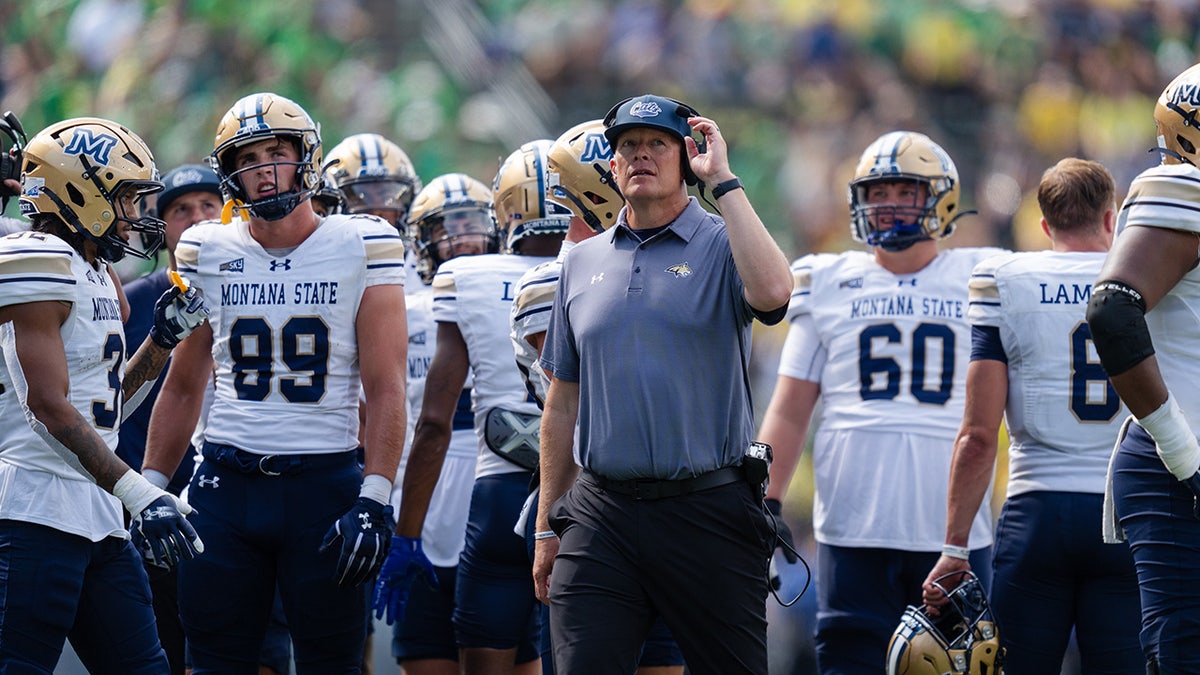 Brent Vigen on the sideline