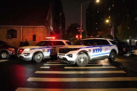 High-end burglars steal more than $550K in Chanel, Louis Vuitton duds, cash in NYC apartment heist: cops