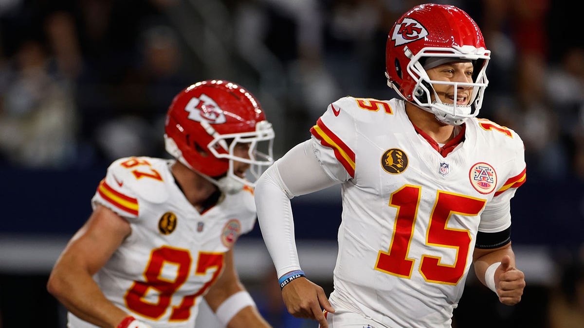 Patrick Mahomes runs out on the field