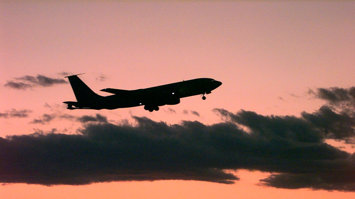 refueler plane takes off