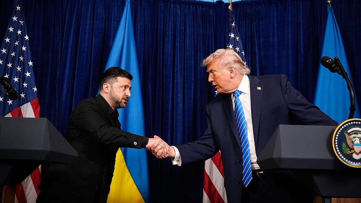 President Trump and Ukraine's President Volodymyr Zelenskyy