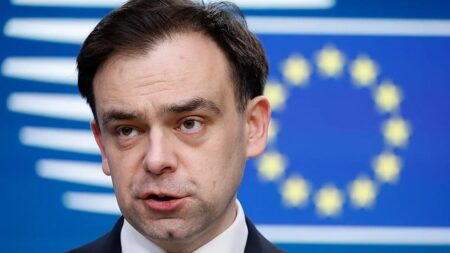 'It's better for Poland to stay with the złoty,' Polish FM says