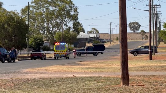 Multiple people have been shot dead at Lake Cargelligo in the NSW Central West.