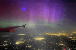 Man Looks out of Window on Flight to LAX, Can’t Believe What He Sees