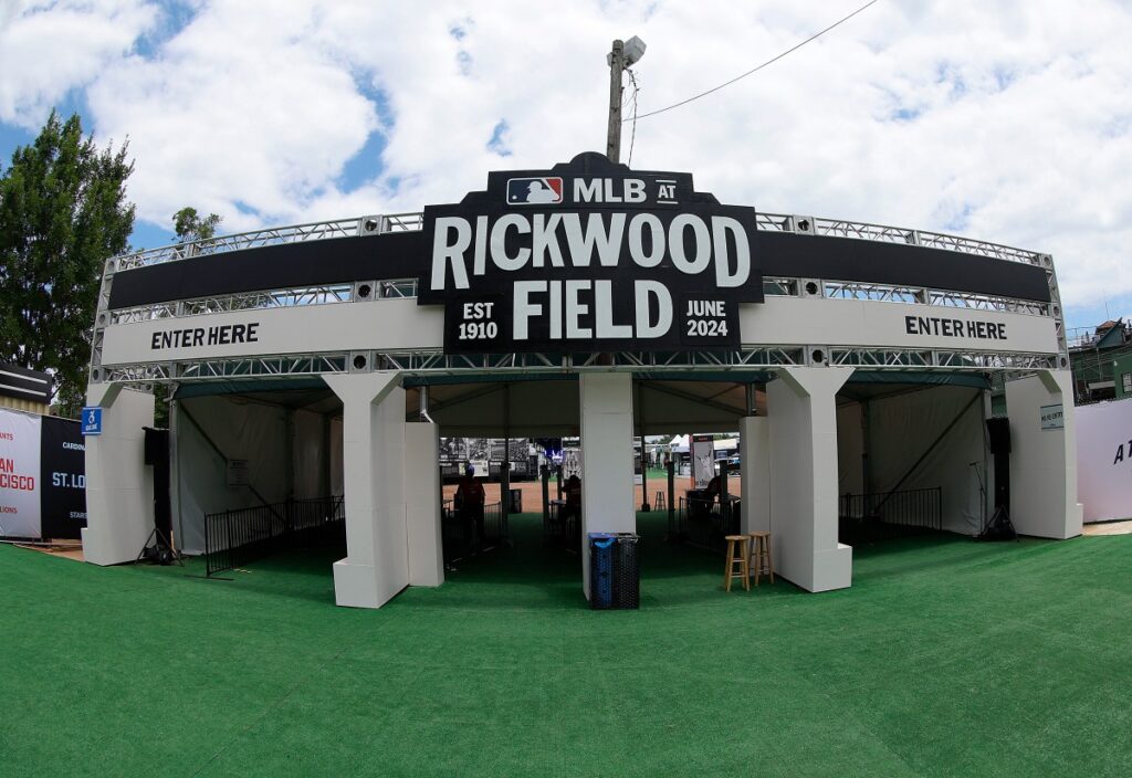 Negro Leagues Star Clinton ‘Tiny’ Forge Dies at 90