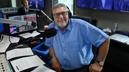 Veteran broadcaster open to going back on 2GB after Nine sells radio network to Laundy family