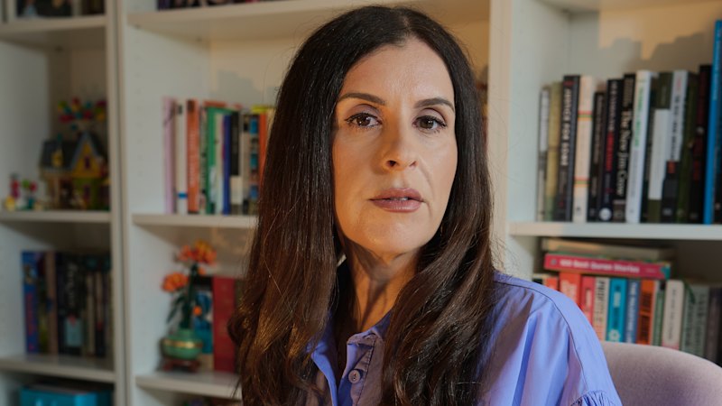 Adelaide Festival apologises to Dr Randa Abdel-Fattah over festival removal