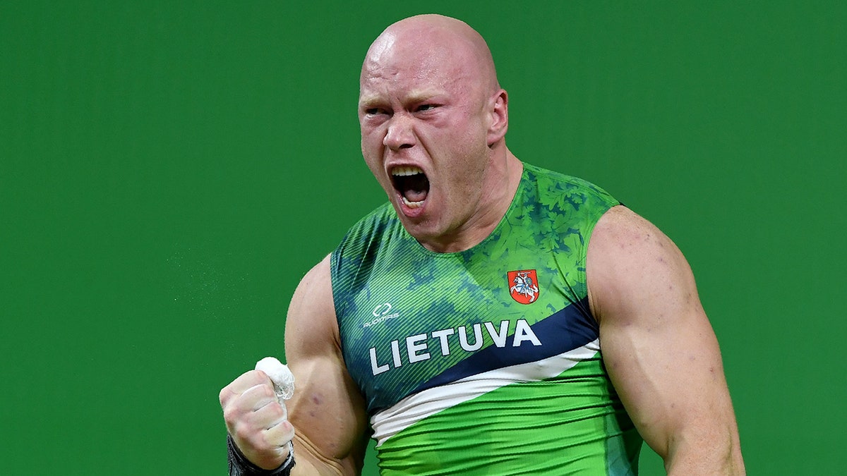 Aurimas Didzbalis reacts