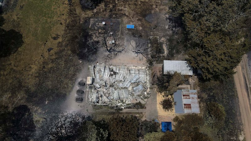 Otways bushfire triggers new warnings, statewide total fire ban extended