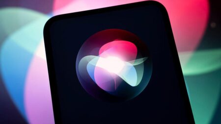 Siri Reinvented as a ChatGPT Rival? The Rumors Are Getting a Lot Louder