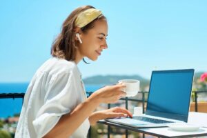 Dear Abby: My co-worker is allowed to work from home while the rest of us returned to the office