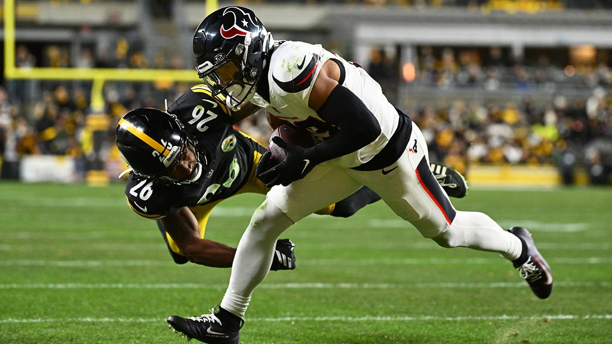 Christian Kirk scores a TD