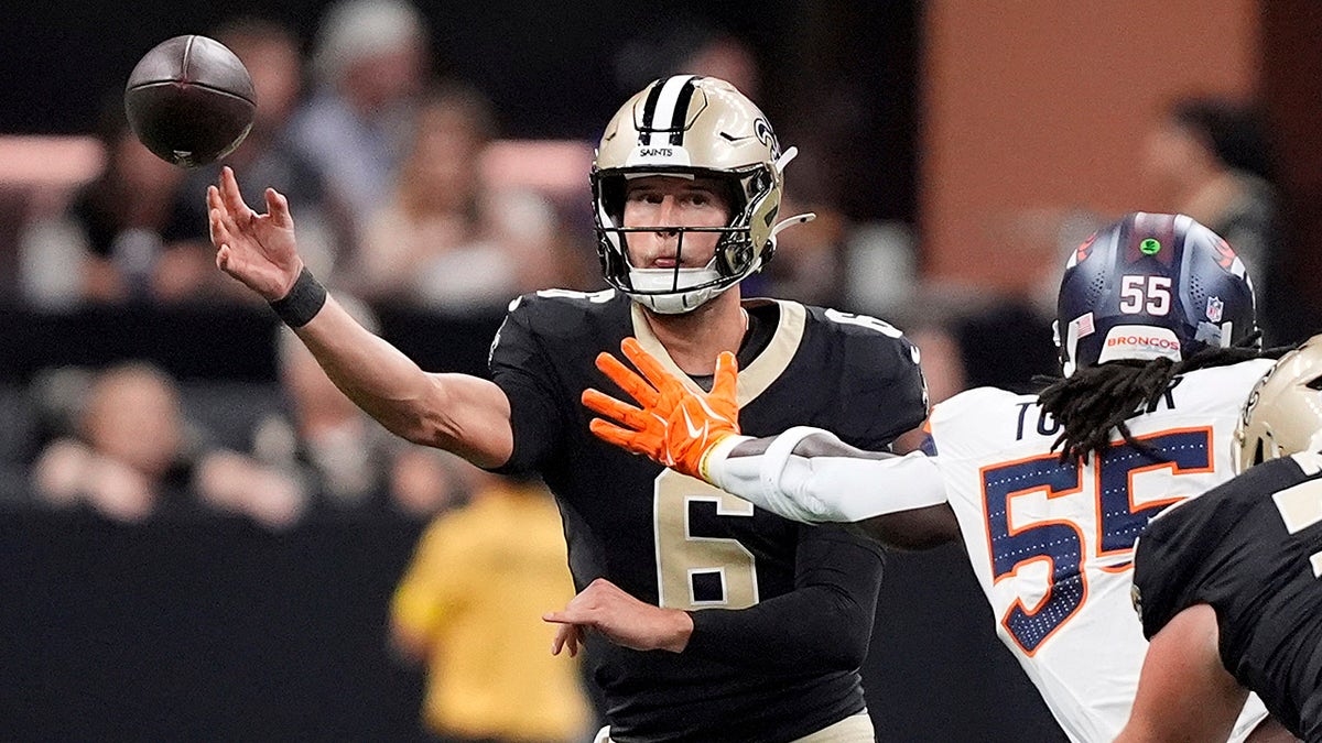 Tyler Shough in action